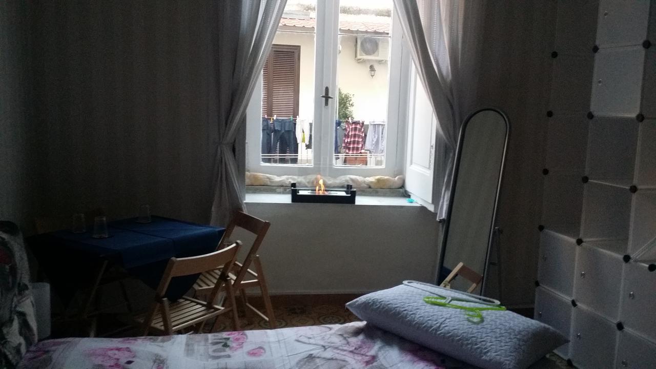 B&B A Casa Di Grazia 나폴리 외부 사진